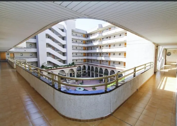 Apartamento En Salou Con 3 Piscinas Junto A Port Aventura