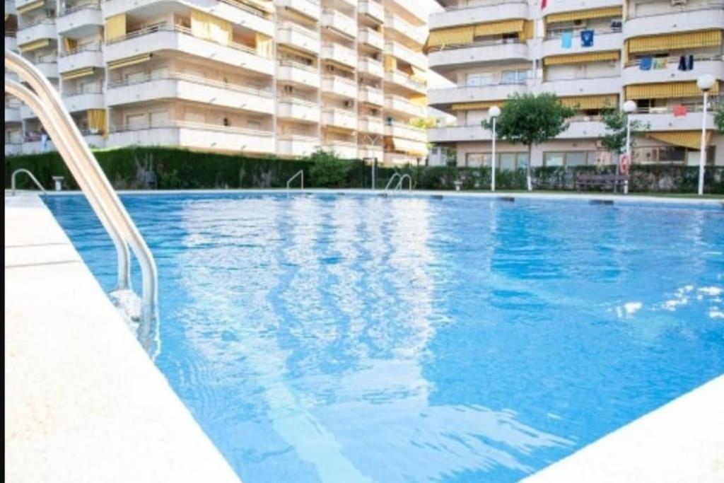 En Con 3 Piscinas Junto A Port Aventura Apartment