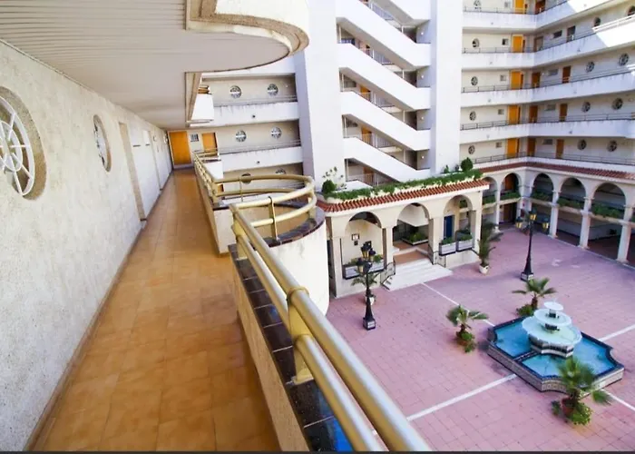Apartamento En Salou Con 3 Piscinas Junto A Port Aventura