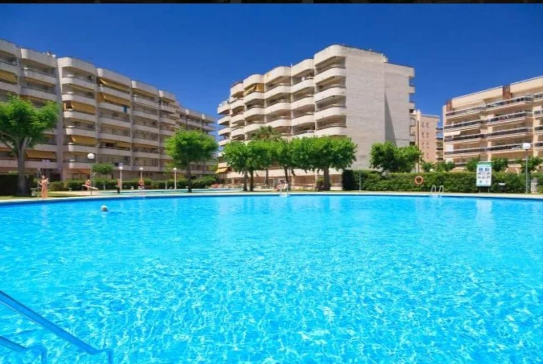 En Centro De Con 3 Piscinas. Apartamento