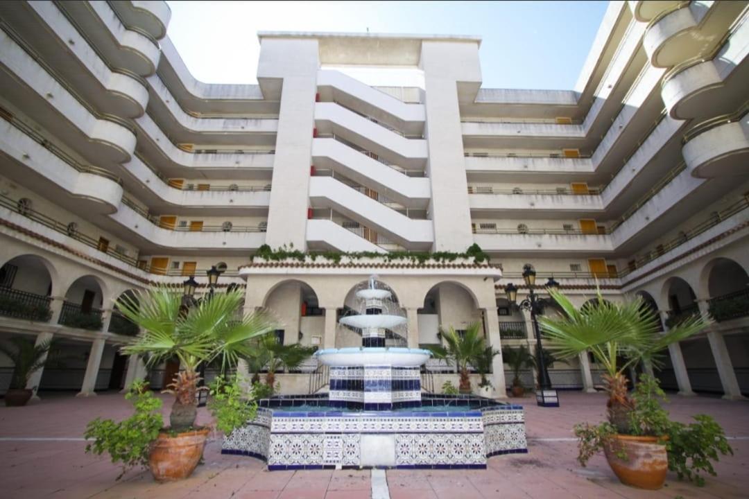 Appartamento En Con 3 Piscinas Junto A Port Aventura